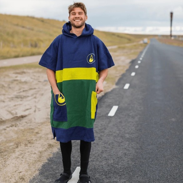 WAVE HAWAII Travel Poncho Pampatar (modro-rumeno-zelen)