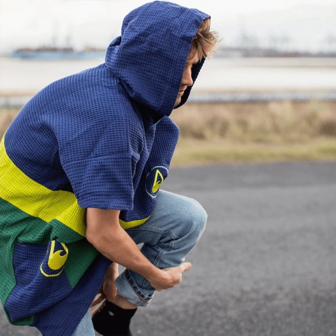 WAVE HAWAII Travel Poncho Pampatar (blue-giallo-verde)