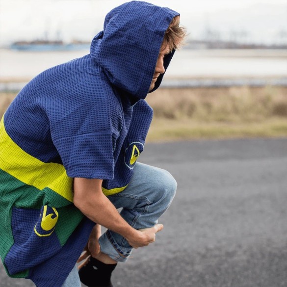 WAVE HAWAII Travel Poncho Pampatar (blue-giallo-verde)